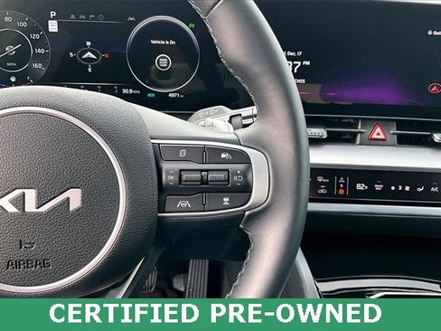Certified 2025 Kia Sportage SX Prestige image 18