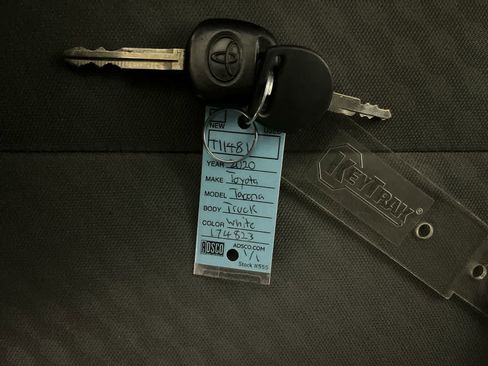 Used 2020 Toyota Tacoma SR image 24