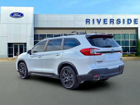 Used 2023 Subaru Ascent Onyx Edition Limited image 4