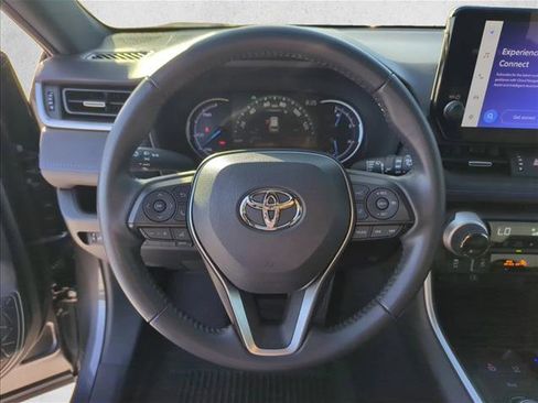Used 2023 Toyota RAV4 XSE AWD/4WD image 17