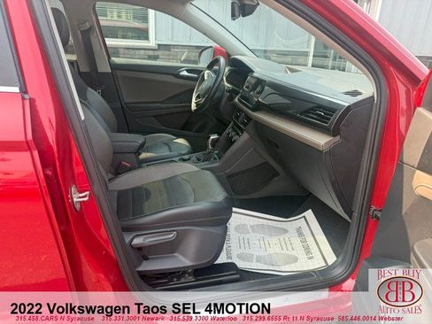 Used 2022 Volkswagen Taos SEL w/ Panoramic Sunroof Package AWD/4WD image 13
