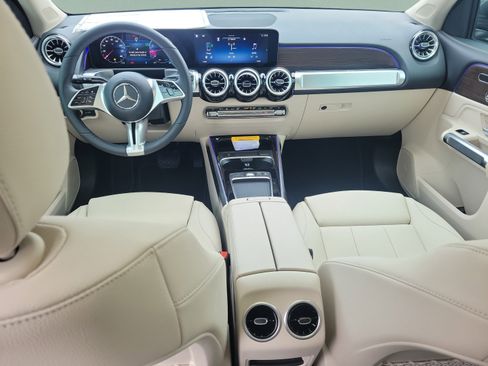 Certified 2026 Mercedes-Benz GLB 250 image 10