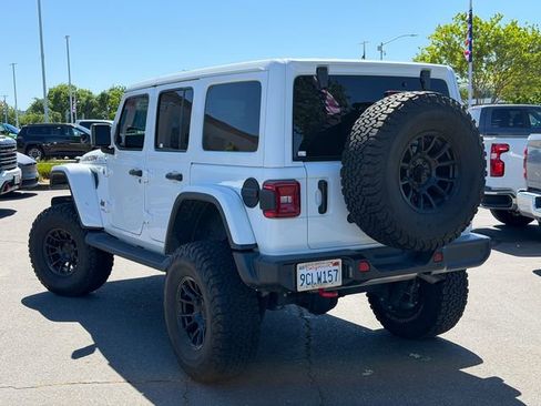 Used 2022 Jeep Wrangler Unlimited Rubicon w/ Safety Group image 10