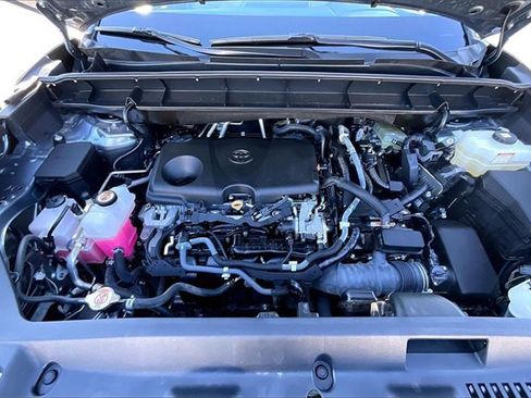 Used 2021 Toyota Highlander Limited image 10