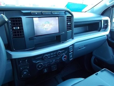 Used 2023 Ford F350 XL AWD/4WD image 6