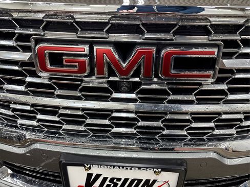 Used 2023 GMC Terrain Denali w/ Denali Premium Package image 17