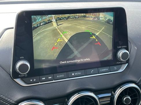 Used 2024 Nissan Sentra SV image 3