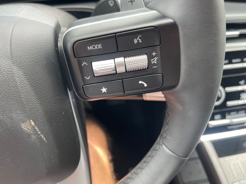 Used 2026 Hyundai Santa Fe SE FWD image 18