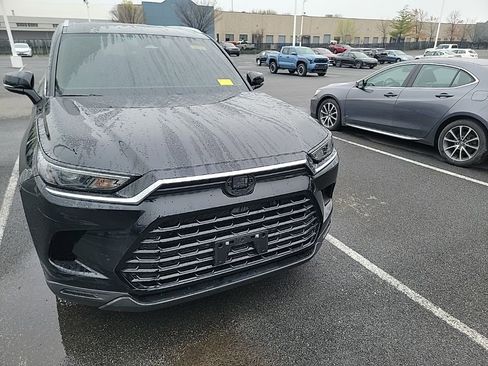 Used 2025 Toyota Grand Highlander AWD Hybrid image 14