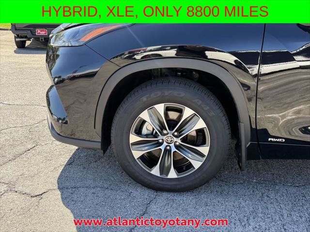 Certified 2026 Toyota Highlander XLE AWD/4WD image 13