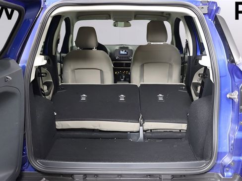 Used 2021 Ford EcoSport S image 11