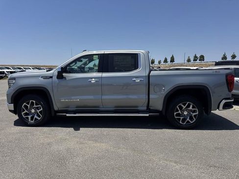 New 2026 GMC Sierra 1500 SLT w/ SLT Premium Plus Package AWD/4WD image 5