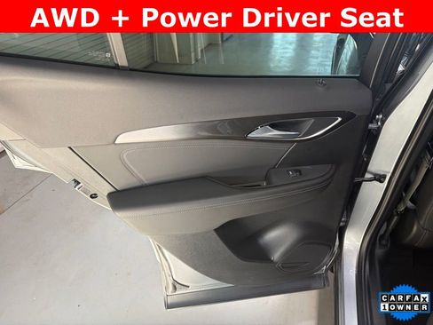 Used 2025 Buick Envision Preferred image 16