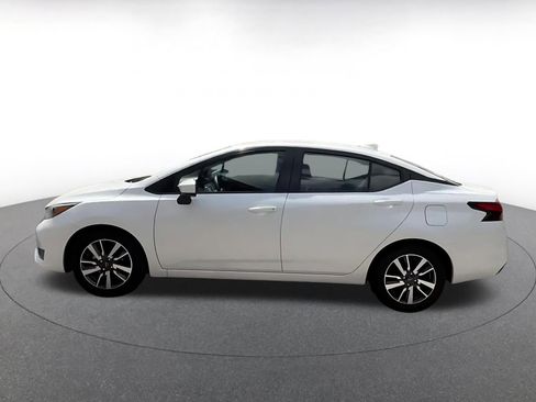 Used 2025 Nissan Versa SV image 8