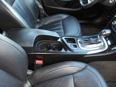 Used 2012 Buick Regal Leather image 16