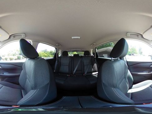 Used 2025 Nissan Rogue SV FWD image 39