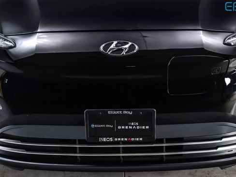 Used 2023 Hyundai Kona SE FWD image 9
