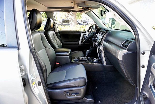 Used 2014 Toyota 4Runner SR5 Premium AWD/4WD image 17