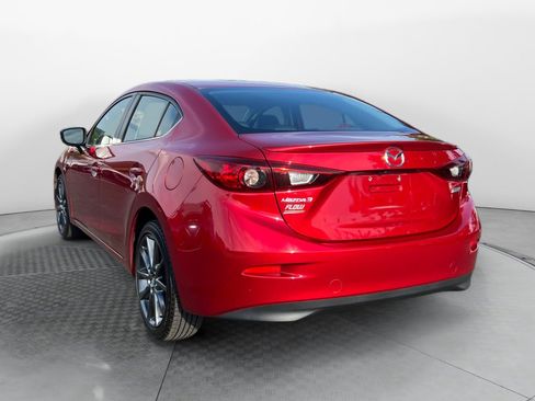 Used 2018 MAZDA MAZDA3 Touring FWD image 5
