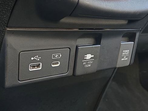 Used 2025 Honda Odyssey Elite image 24