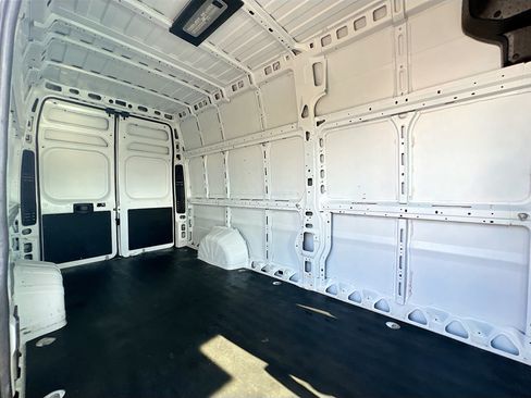Used 2023 RAM ProMaster 3500 w/ Lane Management Group FWD image 33