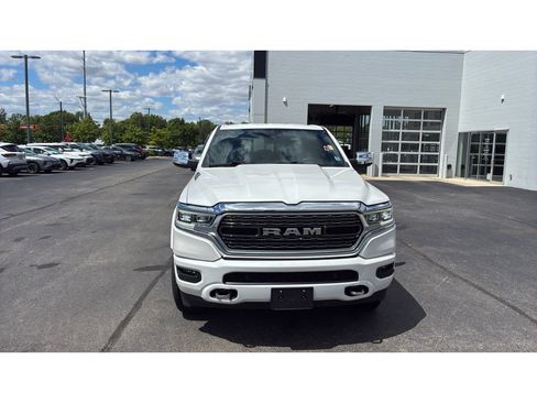 Used 2022 RAM 1500 Limited w/ Body-Colour Bumper Group AWD/4WD image 8