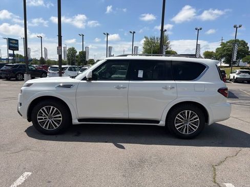 Used 2023 Nissan Armada SL w/ Cargo Package RWD image 7
