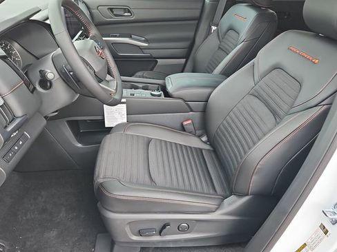 New 2026 Nissan Pathfinder Rock Creek AWD/4WD image 6