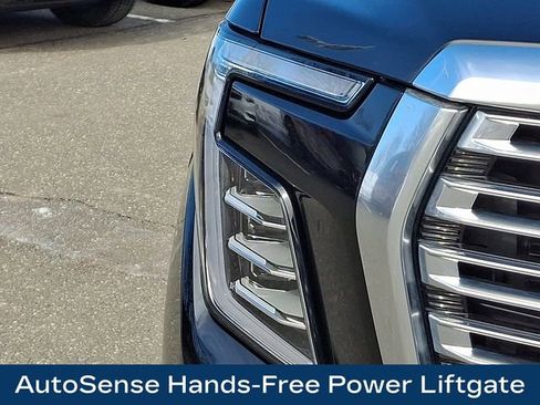 Used 2025 GMC Yukon Denali w/ Sun & Power Step Package image 12