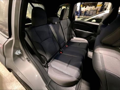 Used 2025 Subaru Forester Premium image 27