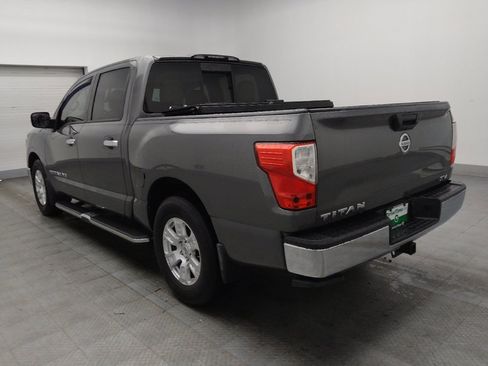 Used 2019 Nissan Titan SV RWD image 5