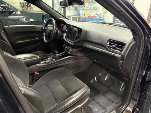 Used 2022 Dodge Durango SRT w/ Technology Group AWD/4WD image 33