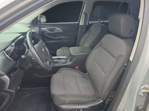 Used 2021 Chevrolet Traverse LT w/ LPO, Floor Liner Package AWD/4WD image 9