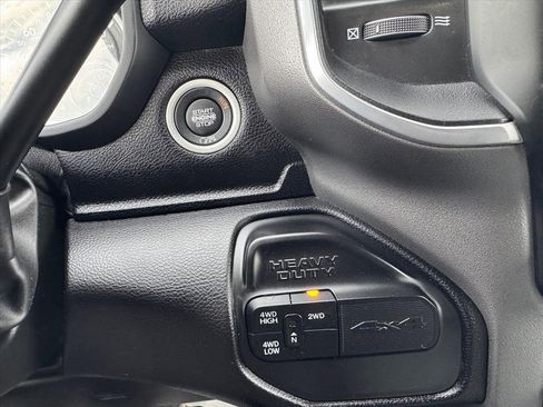 Used 2024 RAM 3500 Big Horn image 23