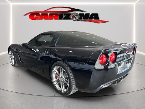 Used 2007 Chevrolet Corvette Coupe w/ Preferred Equipment Group RWD image 9