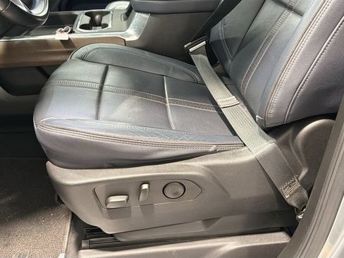 Used 2024 Chevrolet Silverado 3500 High Country w/ High Country Premium Package AWD/4WD image 18