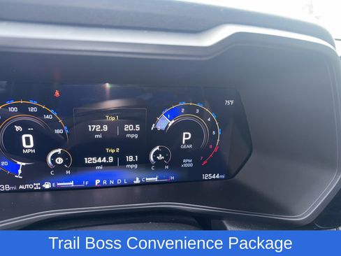 Used 2024 Chevrolet Colorado Trail Boss w/ Technology Package AWD/4WD image 6