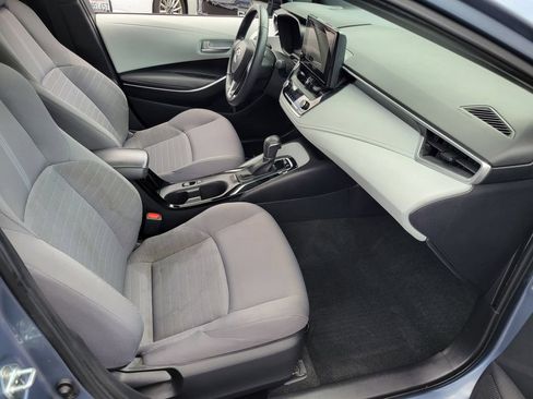 Used 2023 Toyota Corolla SE w/ SE Premium Package FWD image 17