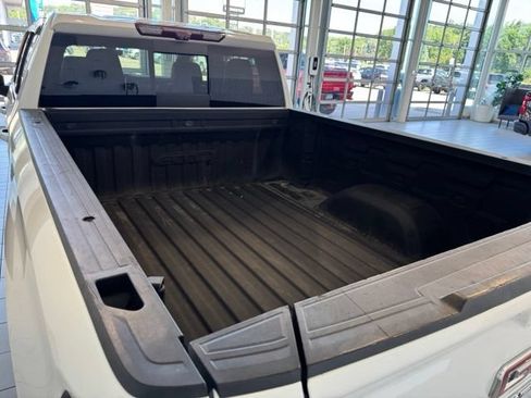 Used 2023 GMC Sierra 1500 AT4 w/ AT4 Preferred Package AWD/4WD image 48