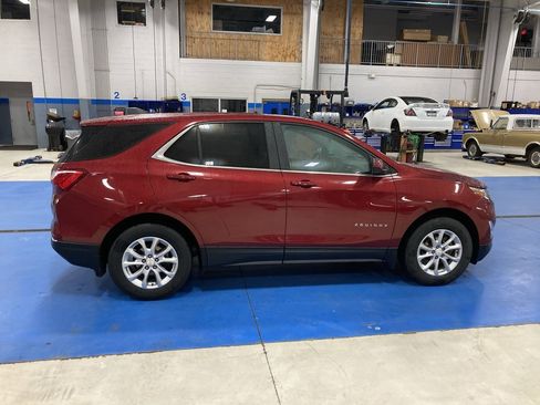 Used 2021 Chevrolet Equinox LT image 8