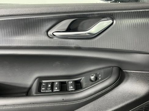 New 2025 Jeep Grand Cherokee L Altitude image 21