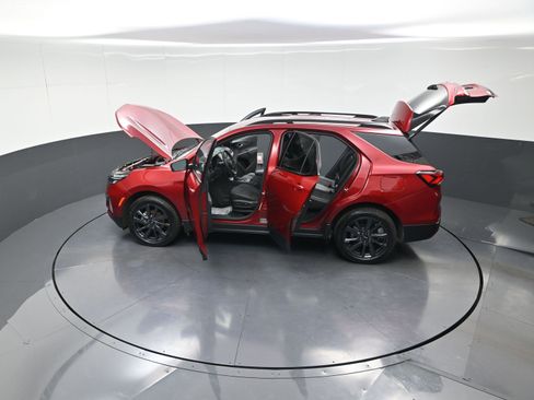 Used 2023 Chevrolet Equinox RS image 15