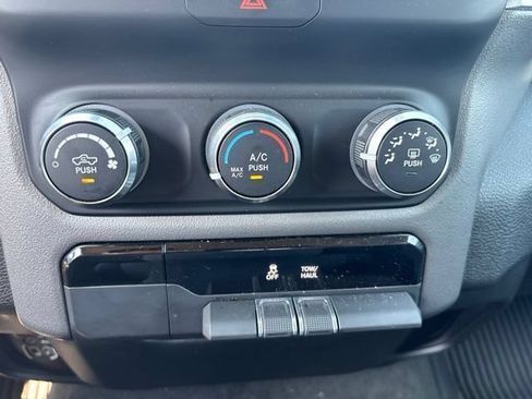 Used 2020 RAM 1500 Big Horn RWD image 16