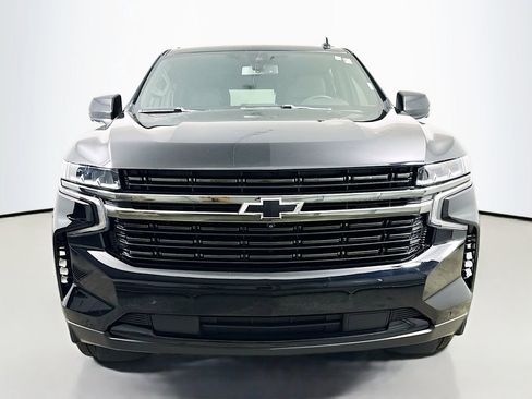 Used 2022 Chevrolet Tahoe RST w/ Luxury Package RWD image 2