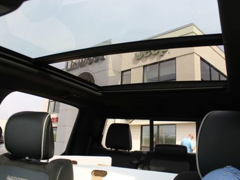 New 2026 RAM 1500 Laramie AWD/4WD image 31