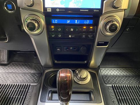 Used 2023 Toyota 4Runner Limited AWD/4WD image 43