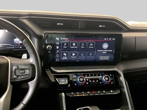 Used 2023 GMC Sierra 1500 Denali w/ Technology Package AWD/4WD image 7