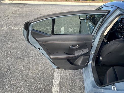 New 2025 Nissan Sentra SR image 17