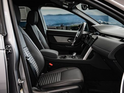 New 2026 Land Rover Discovery Sport Landmark AWD/4WD image 24