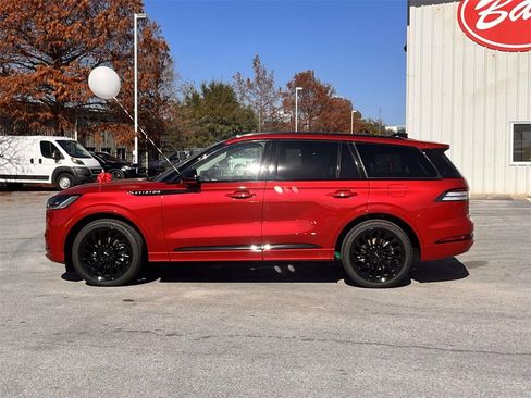 New 2026 Lincoln Aviator Reserve image 2